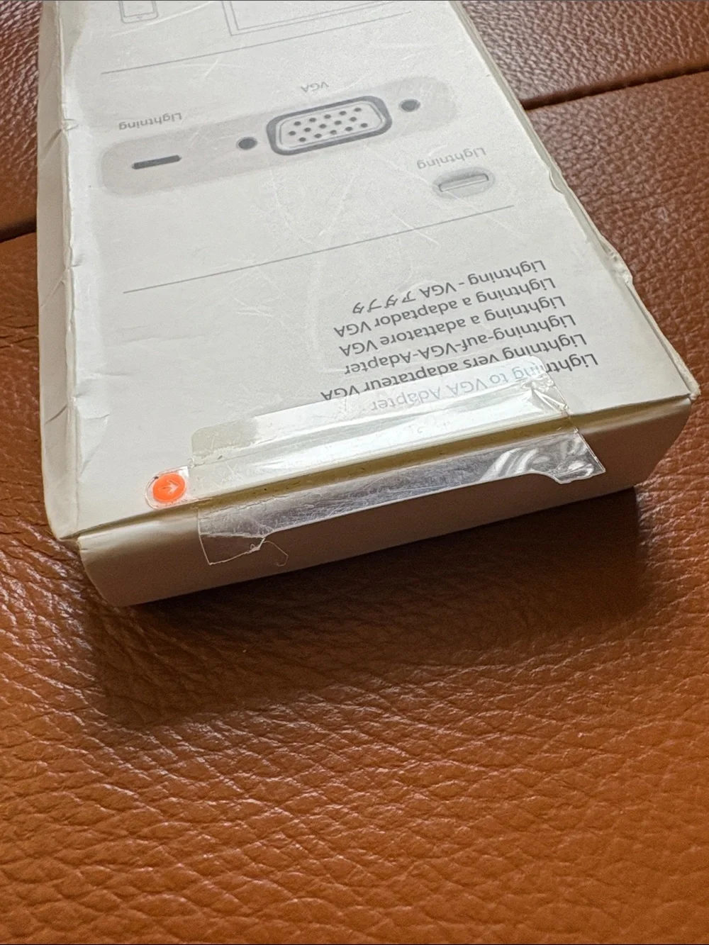 Apple MD825AM/A Lightning to VGA Adapter Genuine OEM New Open Box iPhone iPad